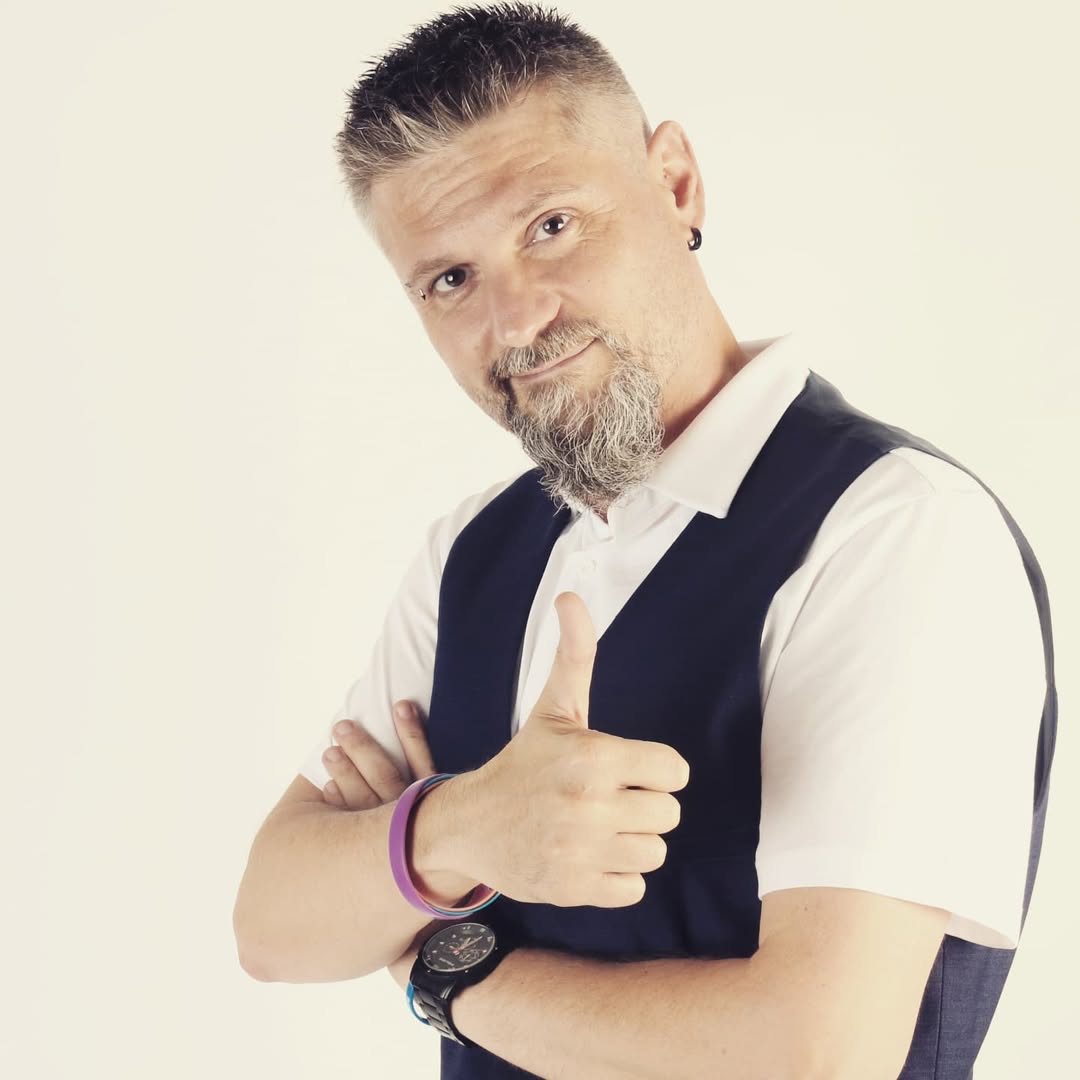 MIGUEL ANGEL MARIN596