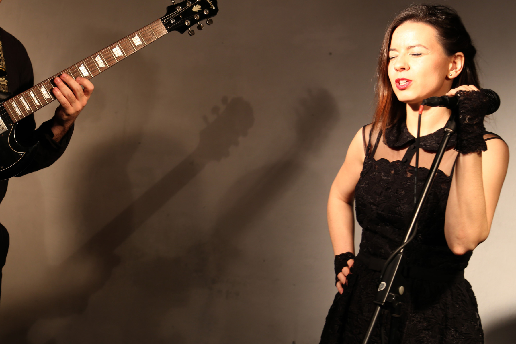 ALY ALMA. SOUL & ROCK323